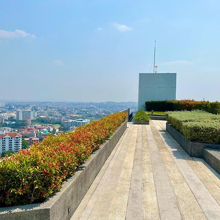 Sea View Pattaya Beach @The Base Central Pattaya Exterior photo
