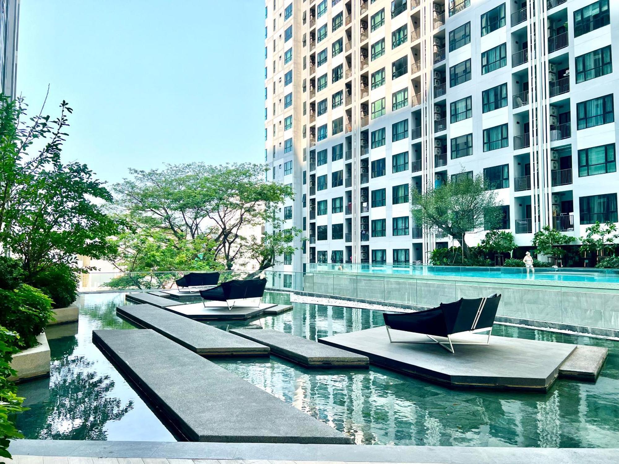 Sea View Pattaya Beach @The Base Central Pattaya Exterior photo